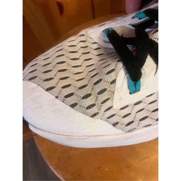 Nike Lebron Witness V Basketball Shoe White Black Jade CQ9380-100 Size 8.5 - Picture 9 of 11